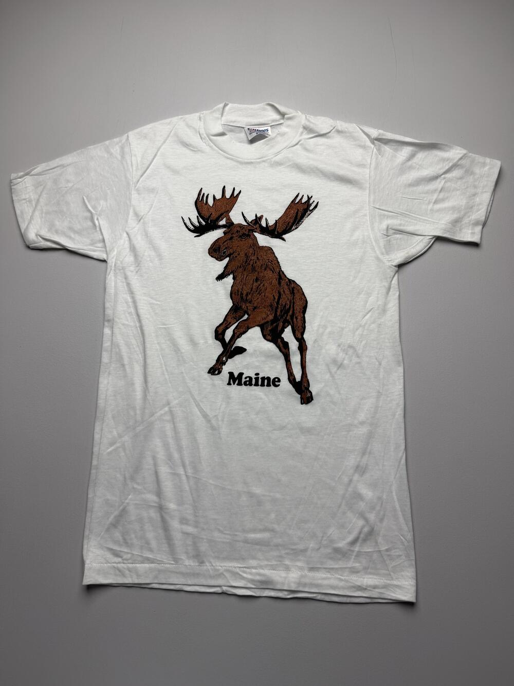 Vintage Hanes Shirt Mens Medium White Moose Maine Graphic Tee Souvenir USA VTG